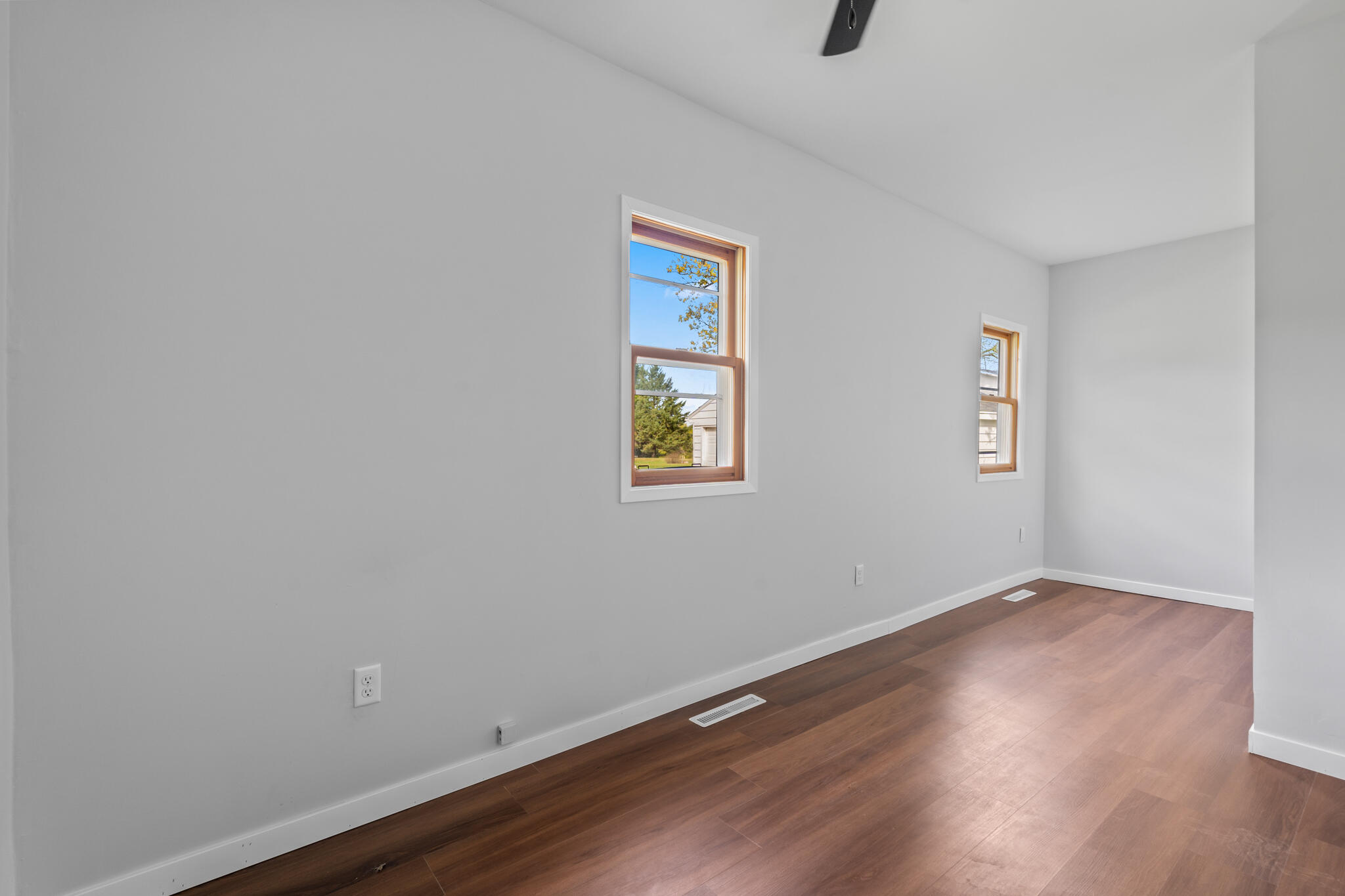 W9526 Clinton Street Darien, WI 53114 - Photo 20 of 27 Bedroom 3