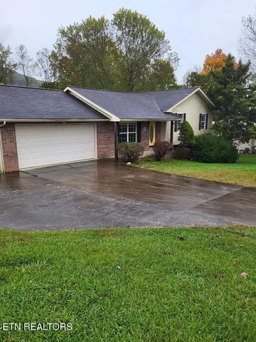 $304,900 | 181 Christina Circle, Maynardville, TN 37807