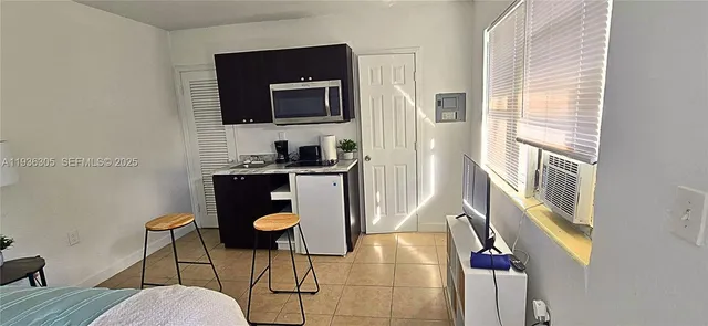 $1,500 | 1265 Southwest 6th Street, Unit 12, Miami, FL 33135