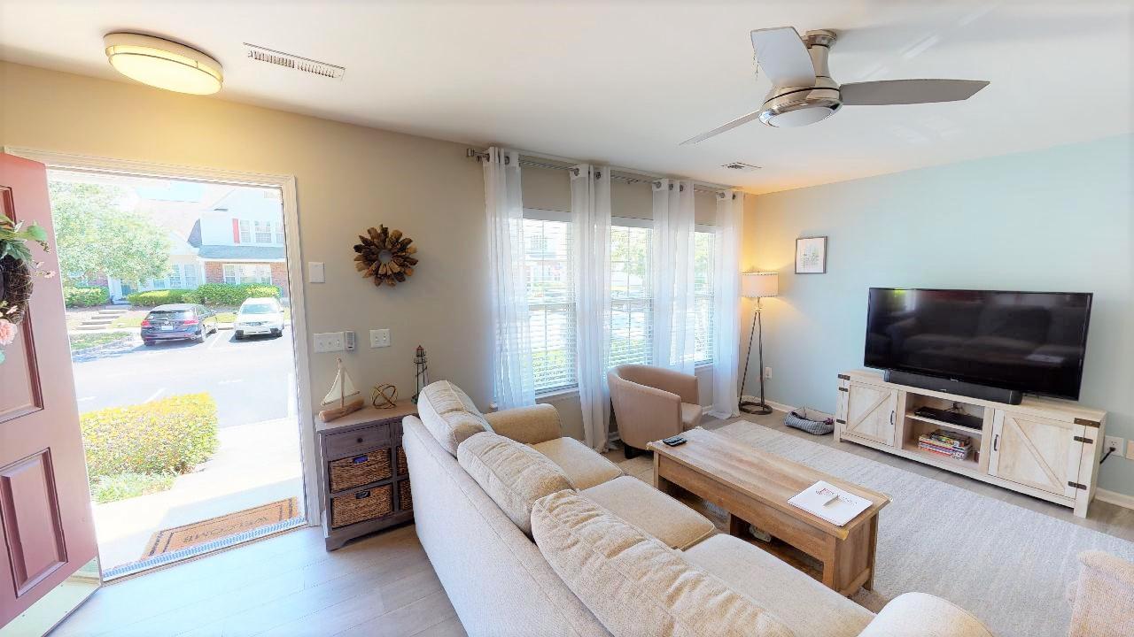 428 Doane Way Wando, SC 29492 - Photo 10 of 36 10