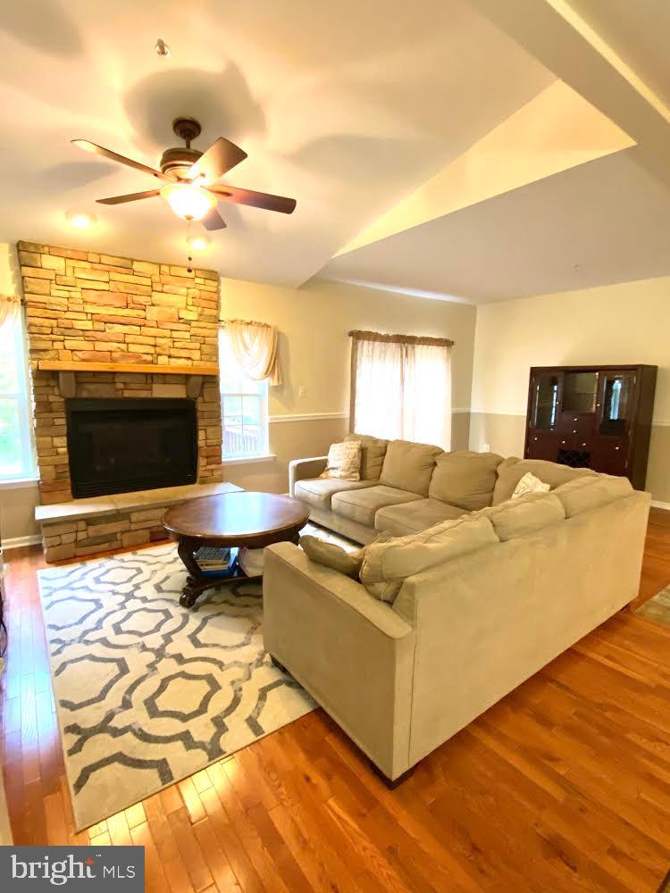 806 Rustic Court Perryville, MD 21903 - Photo 11 of 23 Living Room
