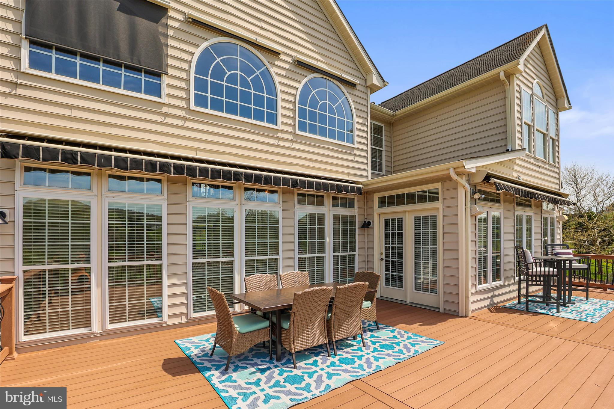40 Fawn Hill Road Hanover, PA 17331 - Photo 71 of 99 Same deck with awning closed