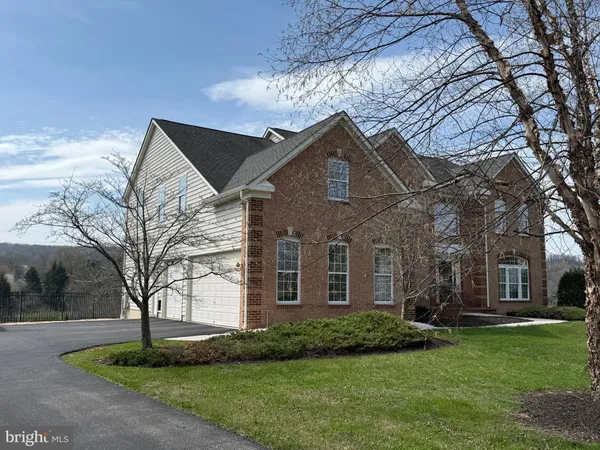 $679,000 | 40 Fawn Hill Road, Hanover, PA 17331