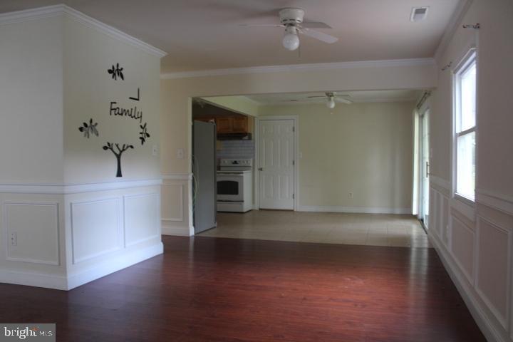 111 Pageant Lane Willingboro, NJ 08046 - Photo 13 of 42