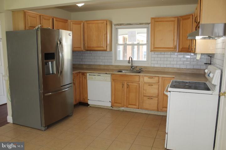 111 Pageant Lane Willingboro, NJ 08046 - Photo 20 of 42