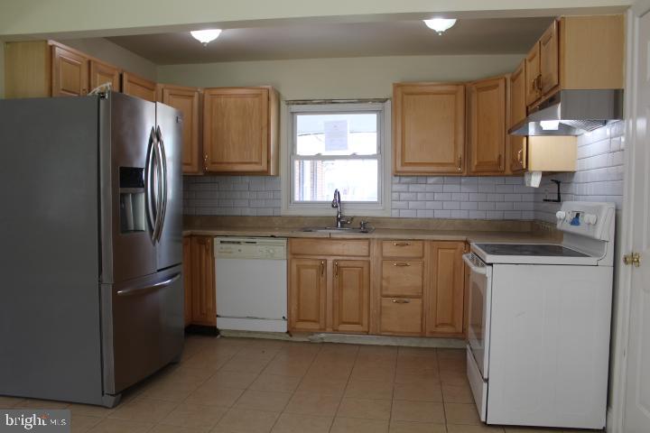 111 Pageant Lane Willingboro, NJ 08046 - Photo 21 of 42
