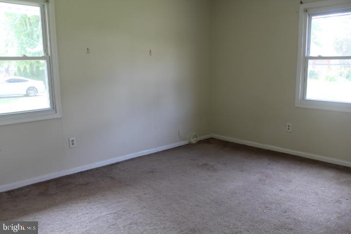 111 Pageant Lane Willingboro, NJ 08046 - Photo 29 of 42