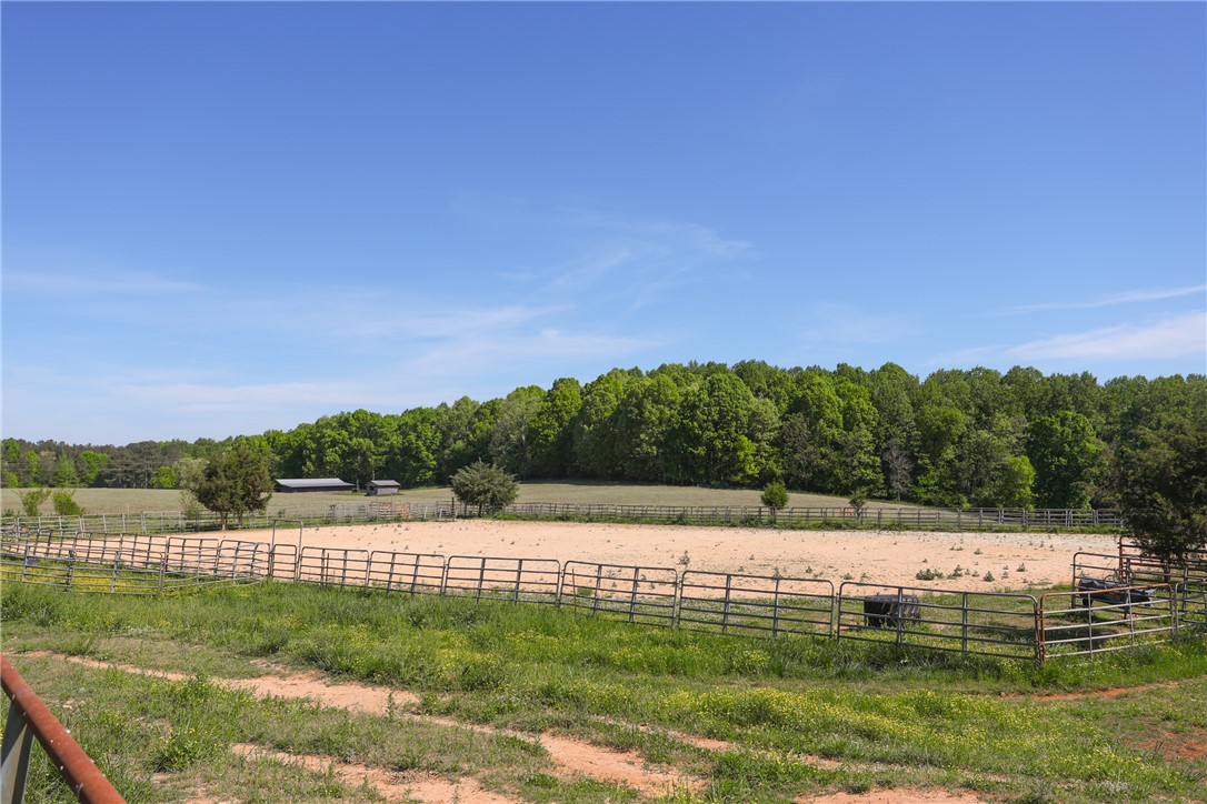 910 Highway 182 Fair Play, SC 29643 - Photo 20 of 41