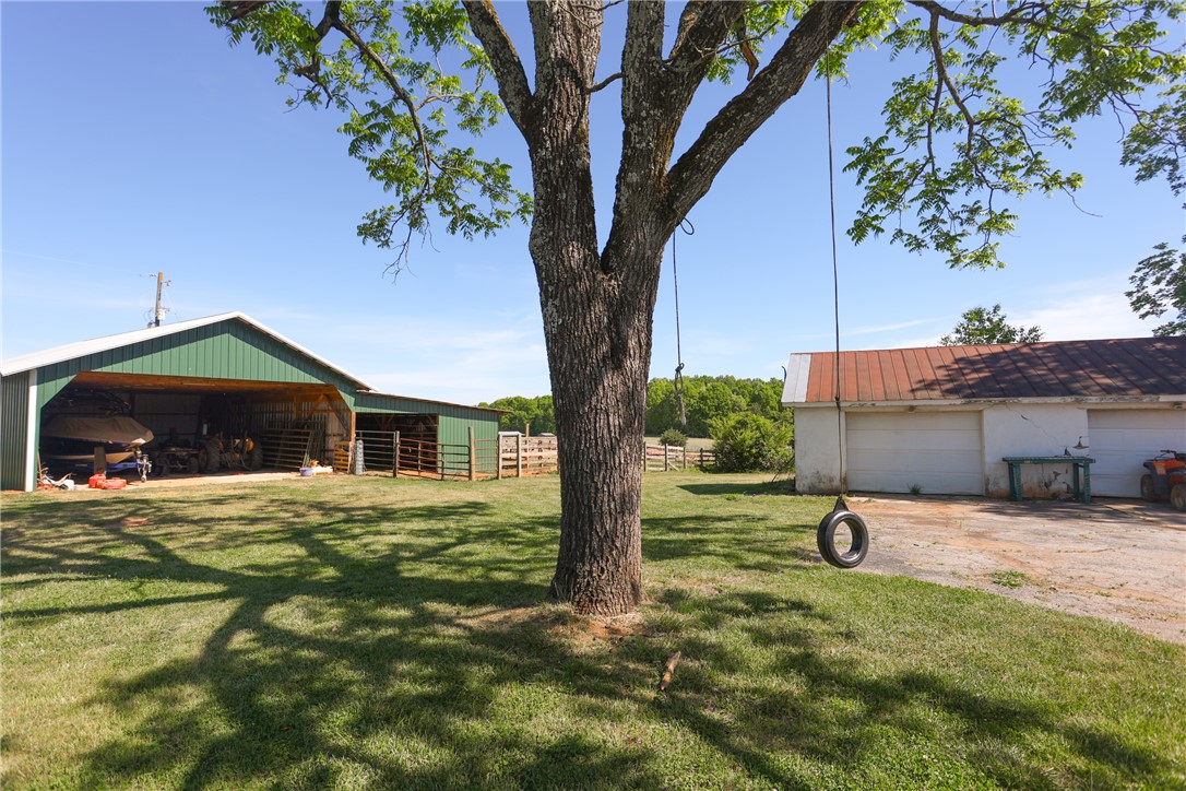 910 Highway 182 Fair Play, SC 29643 - Photo 10 of 41