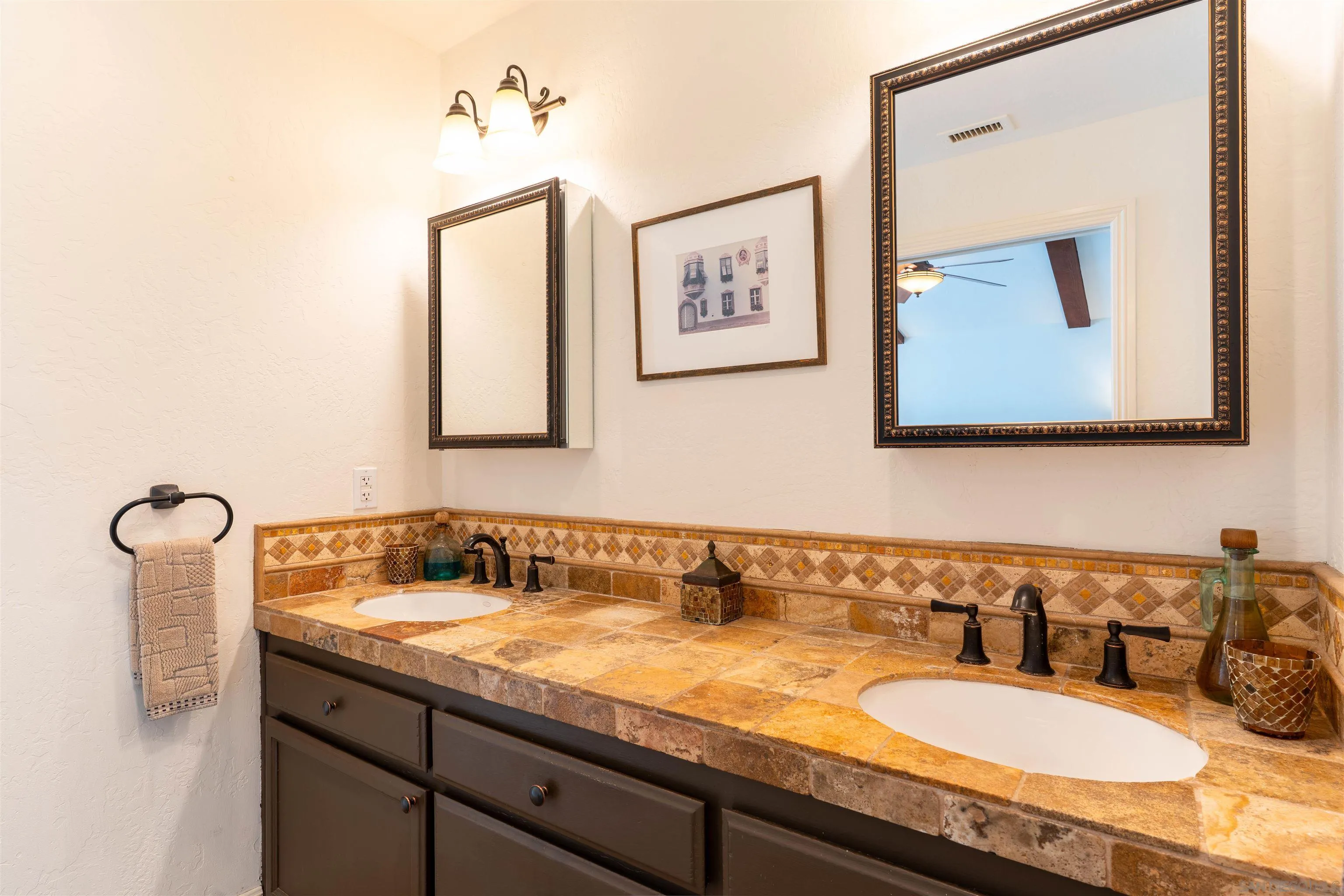 1036 Capra Way Fallbrook, CA 92028 - Photo 20 of 51 Gallery Image 20