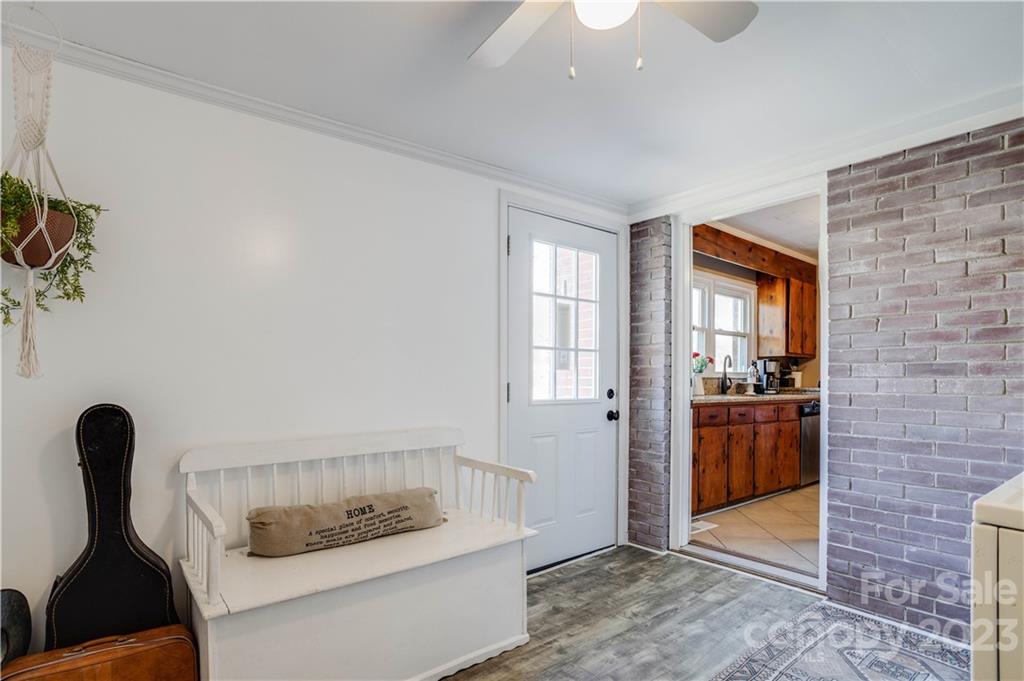 405 Pinkney Road Dallas, NC 28034 - Photo 8 of 16 Gallery Image 8