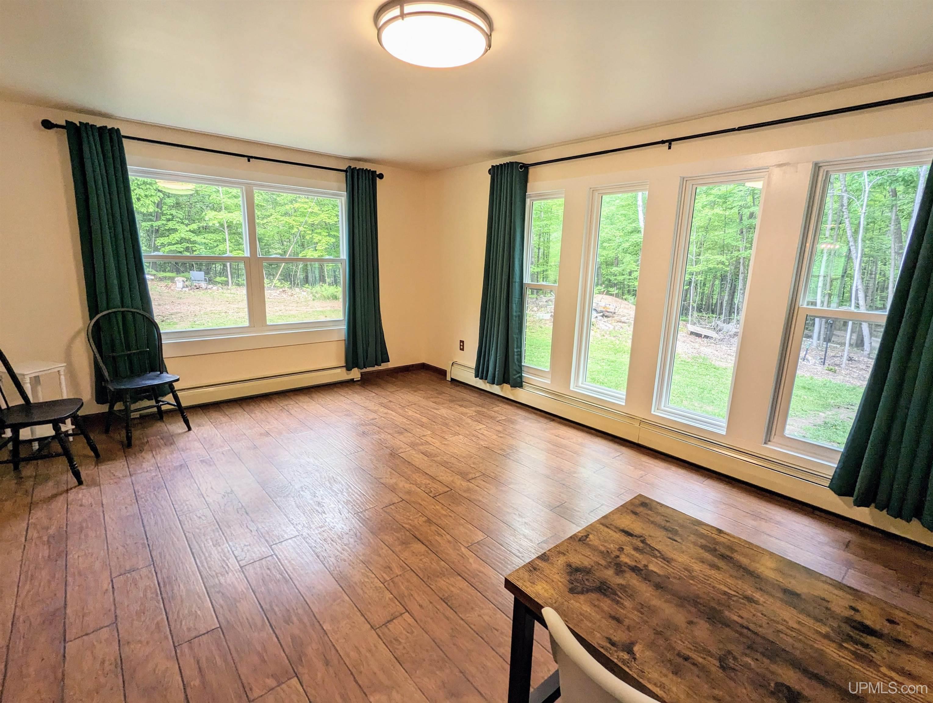 975 Valley Road Marquette, MI 49855 - Photo 5 of 71 Gallery Image 5