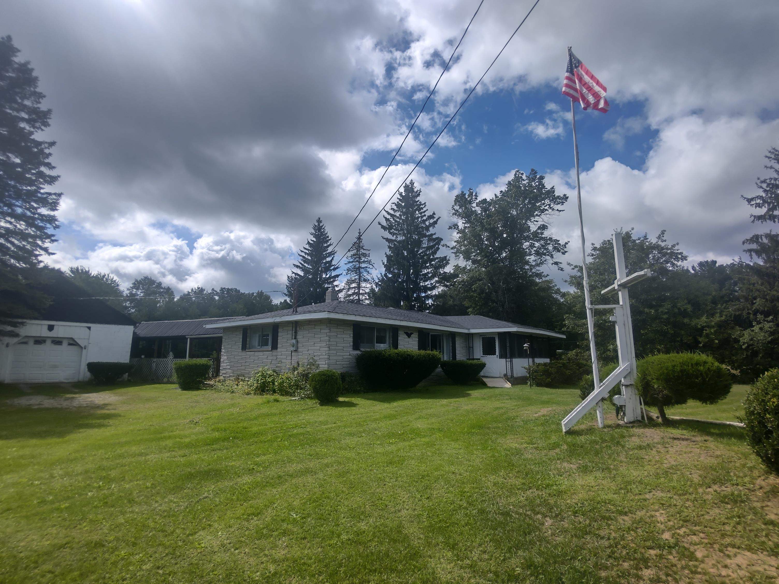 160 East Huron Road Omer, MI 48749 - Photo 1 of 32