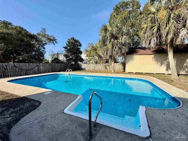 $2,500 | 3484 Willow Lane, Gulf Breeze, FL 32563