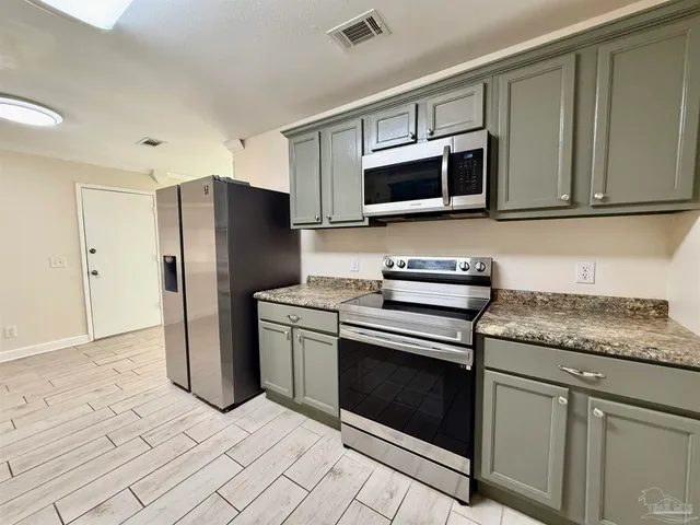 $2,500 | 3484 Willow Lane, Gulf Breeze, FL 32563