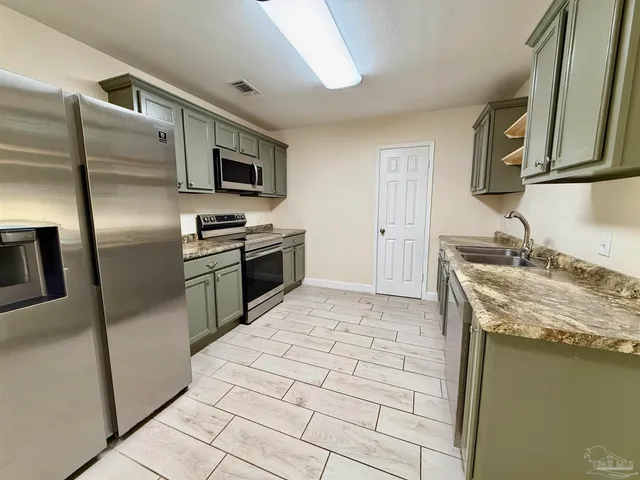 $2,500 | 3484 Willow Lane, Gulf Breeze, FL 32563