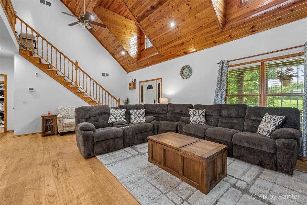 10053 Spring Road Garden Prairie, IL 61038 - Photo 4 of 17 a living room with furniture