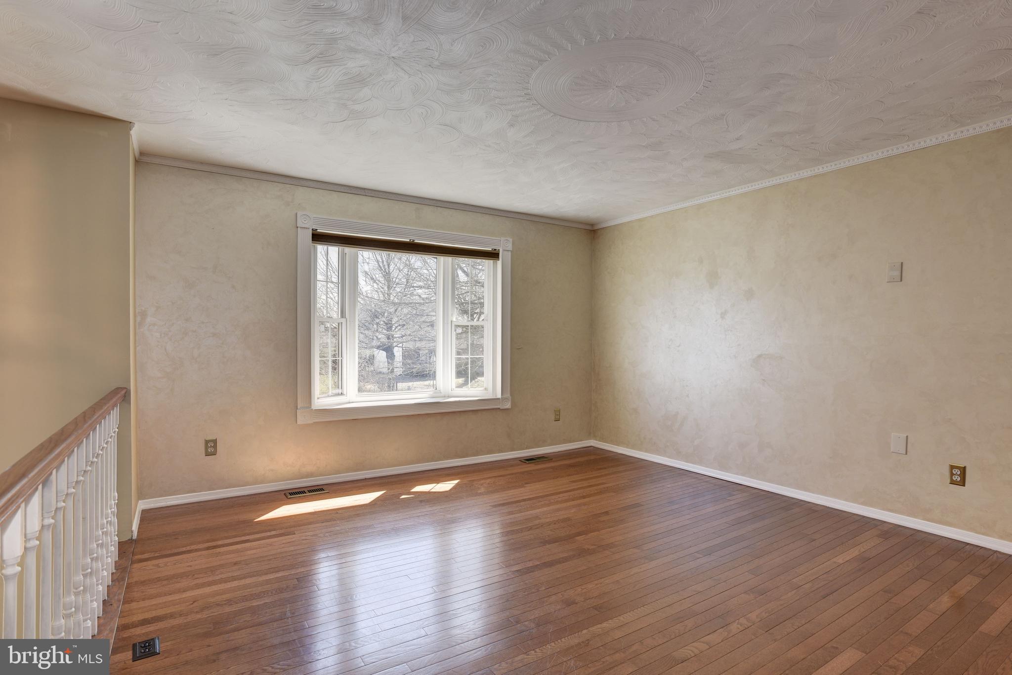8300 Grainfield Road Severn, MD 21144 - Photo 10 of 44 Living Room