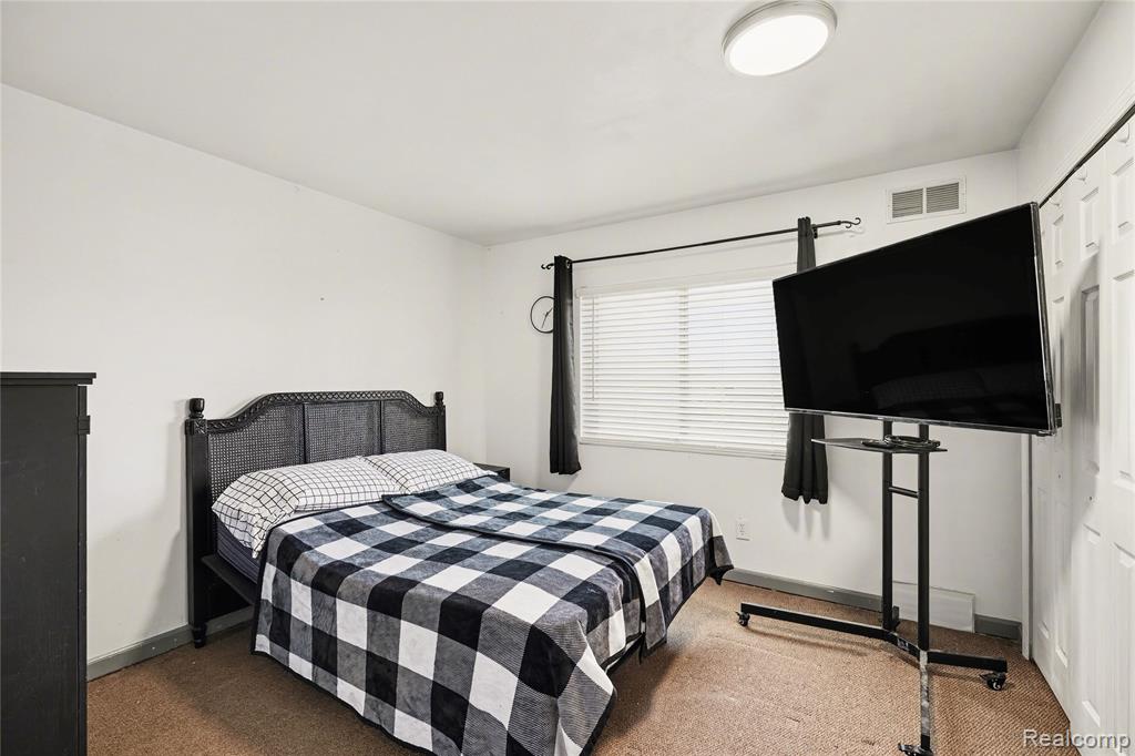 31805 Kelly Road, Unit 25 Fraser, MI 48026 - Photo 8 of 12