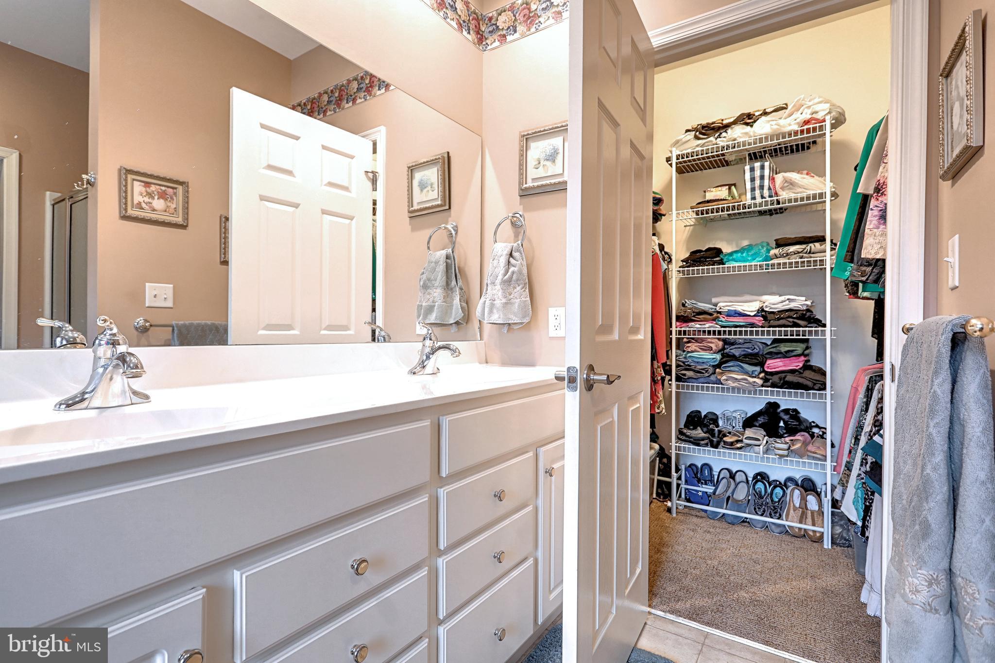 246 Big Spring Road Etters, PA 17319 - Photo 21 of 36 Master Walk-in closet