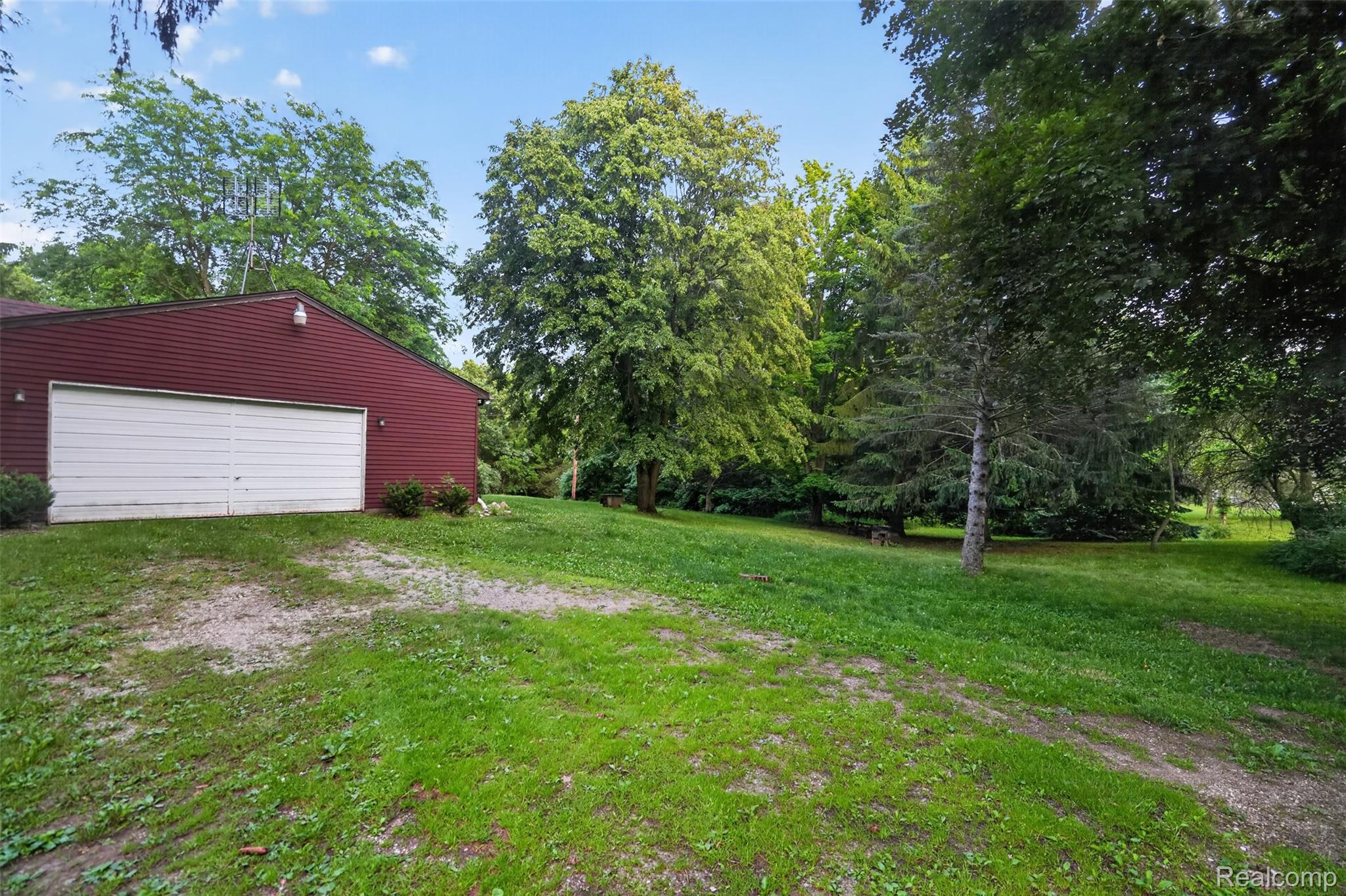 16955 English Road Manchester, MI 48158 - Photo 33 of 37 34-16955-English-Rd-WindowStill-Photography.jpg