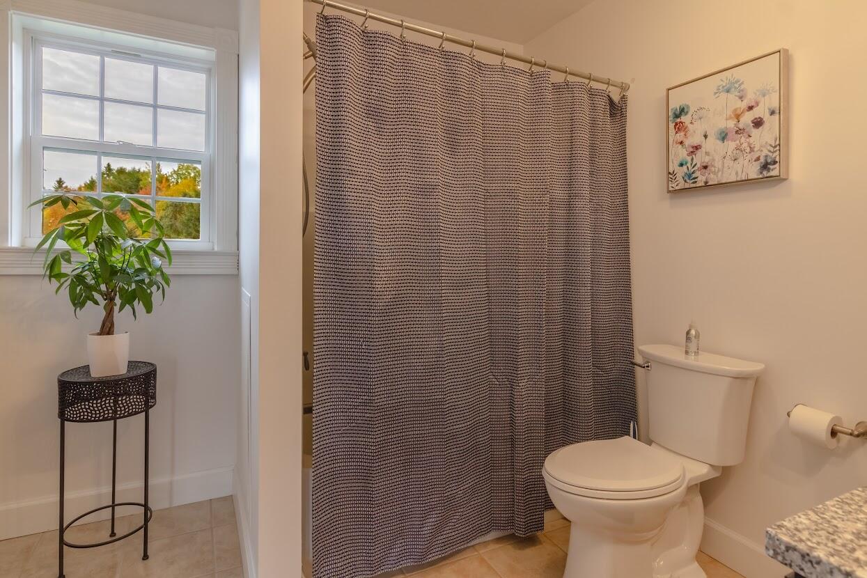597 Hudson Road Glenburn, ME 04401 - Photo 40 of 61 597 Hudson Road Interiors-31