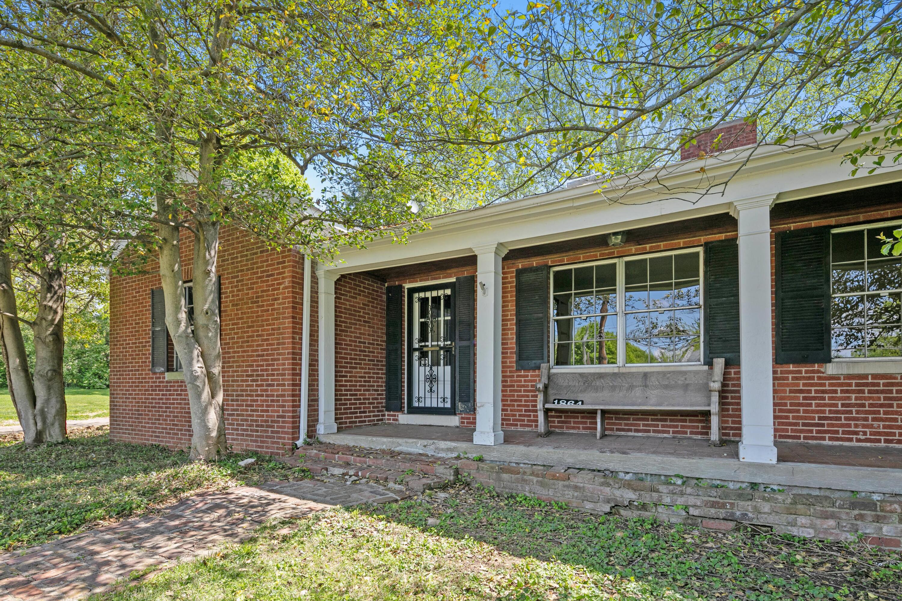 1862-1864 Nicholasville Road Lexington, KY 40503 - Photo 33 of 35 untitled-5114