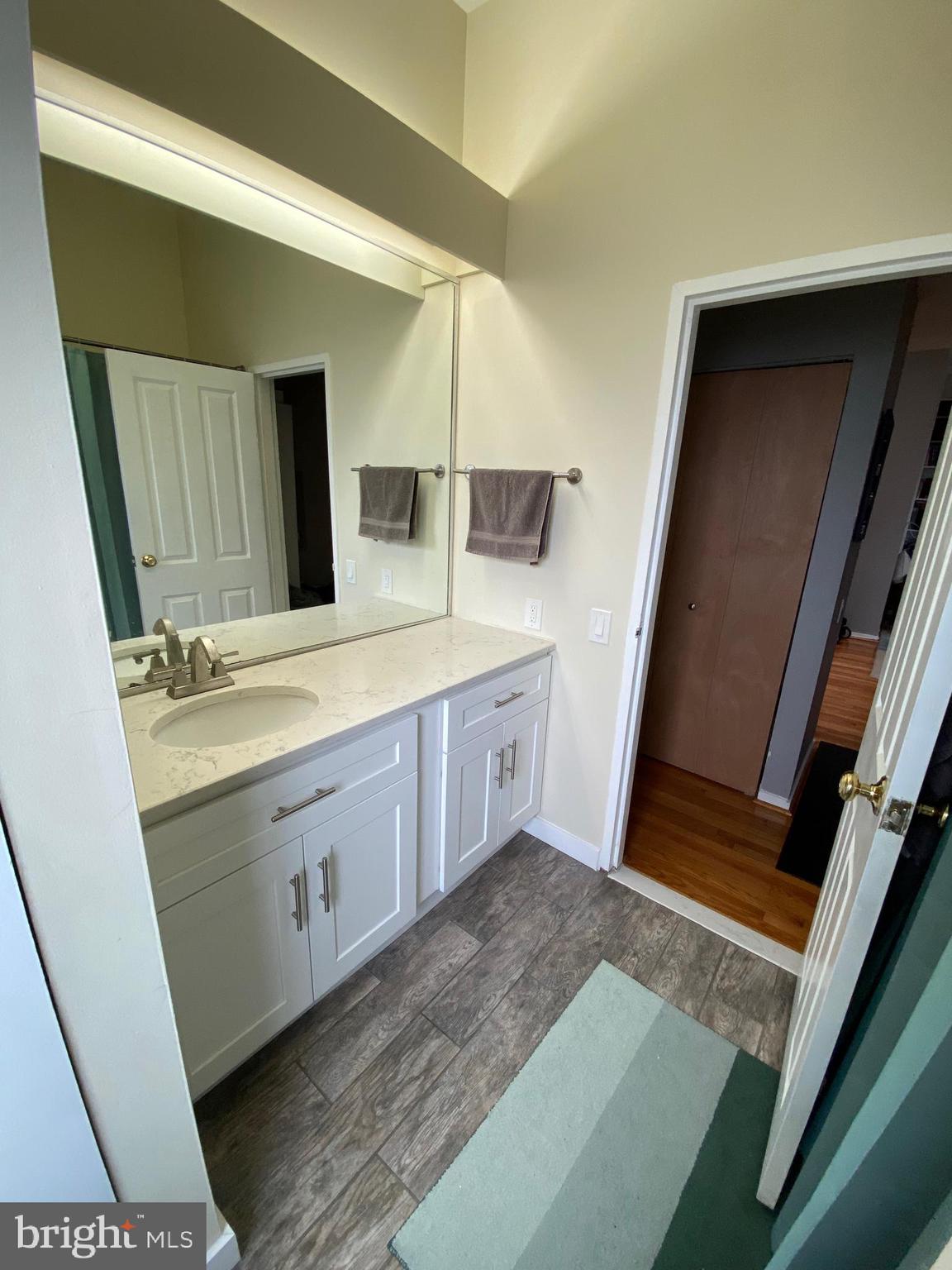 12-16 Letitia Street, Unit 503 Philadelphia, PA 19106 - Photo 16 of 23