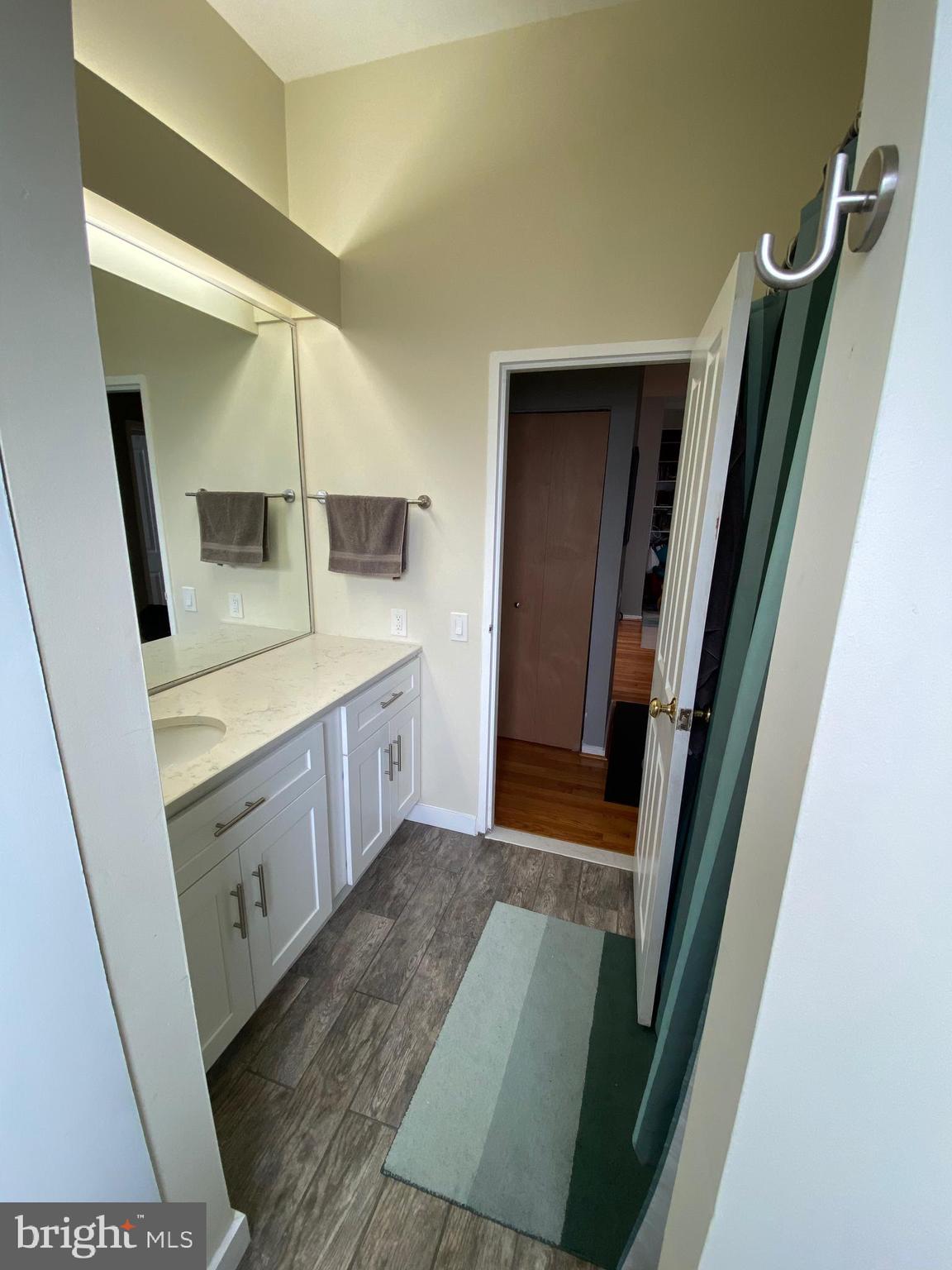 12-16 Letitia Street, Unit 503 Philadelphia, PA 19106 - Photo 20 of 23