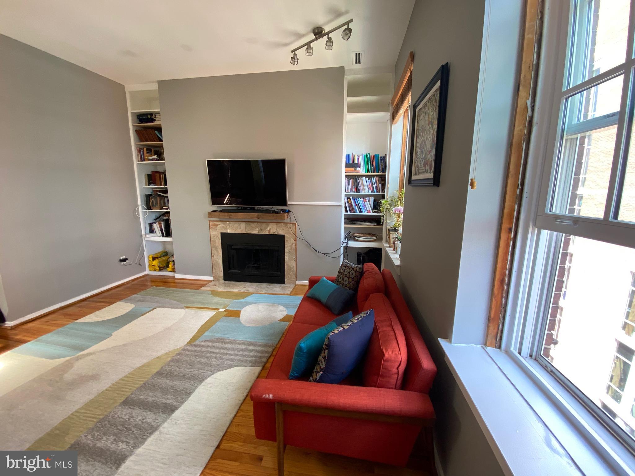 12-16 Letitia Street, Unit 503 Philadelphia, PA 19106 - Photo 3 of 23