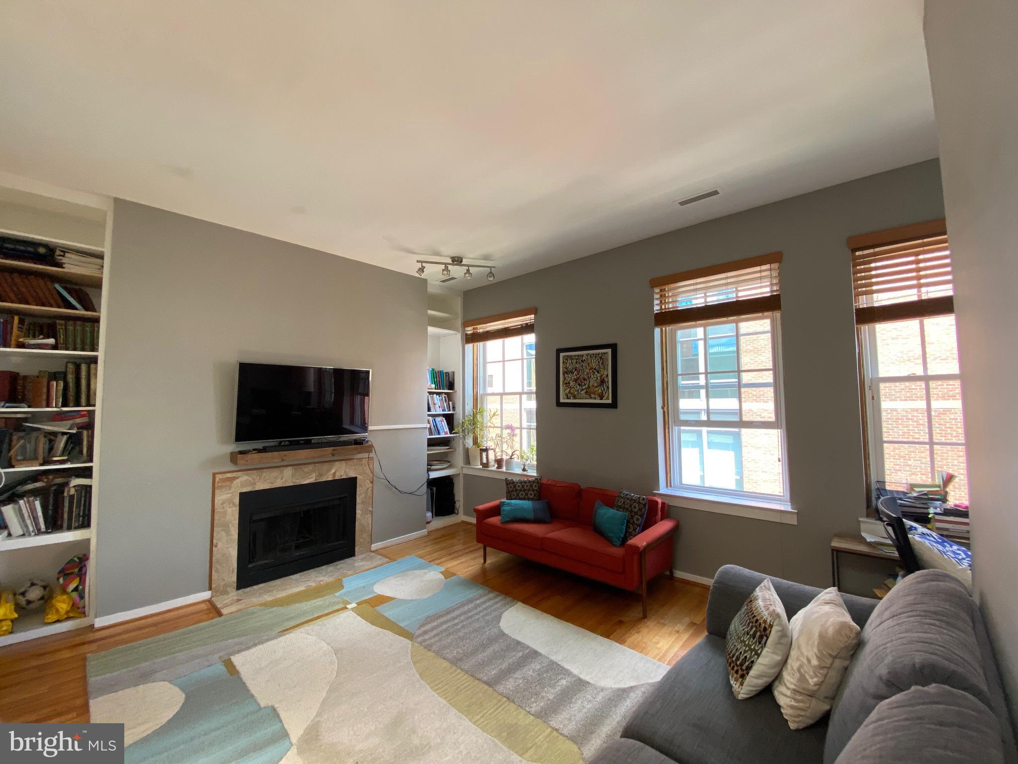 12-16 Letitia Street, Unit 503 Philadelphia, PA 19106 - Photo 4 of 23