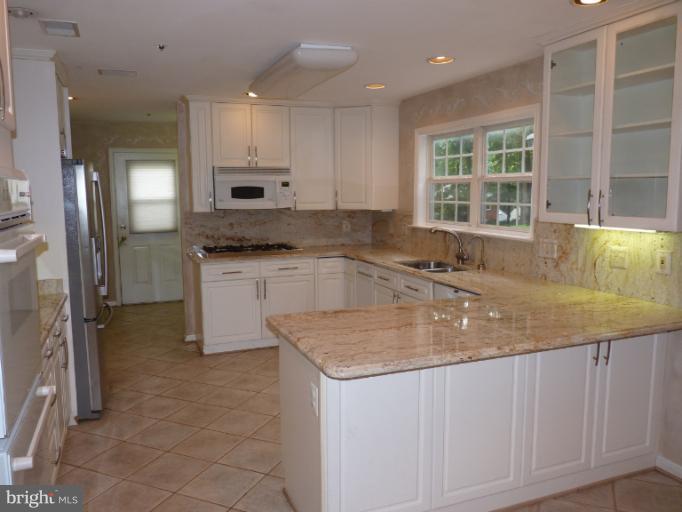 2209 Keltrip Court Silver Spring, MD 20906 - Photo 8 of 22 Kitchen