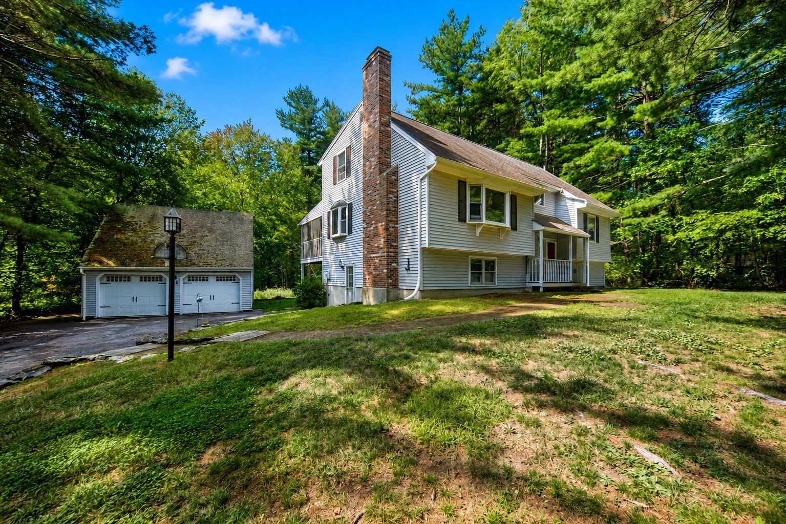31 Pikes Hill Road Sterling, MA 01564 - Photo 1 of 40 Gallery Image 1