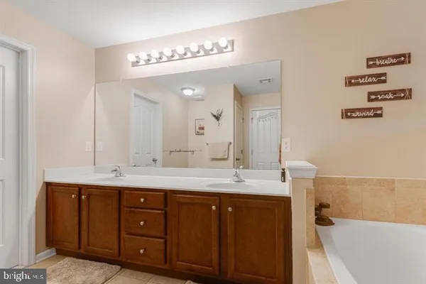$3,100 | 109 Creekside Way, Burlington, NJ 08016