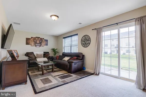 $3,100 | 109 Creekside Way, Burlington, NJ 08016
