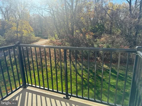 $3,100 | 109 Creekside Way, Burlington, NJ 08016