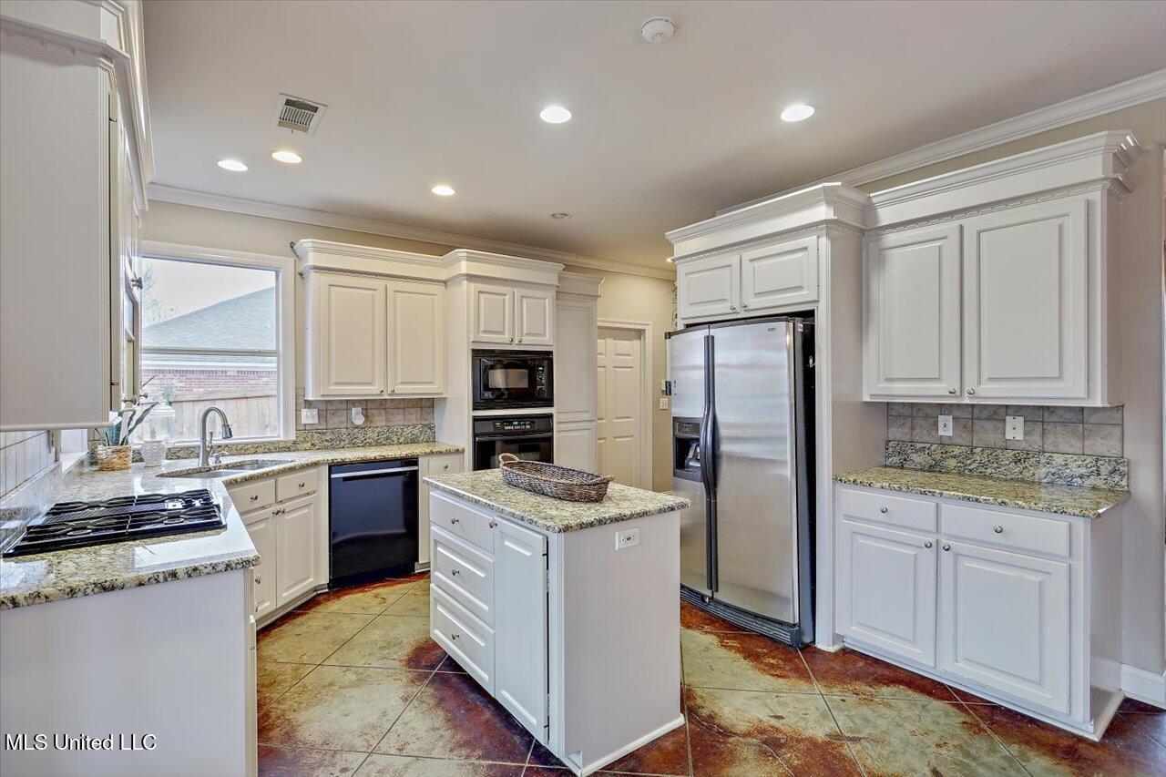 298 Red Eagle Circle Ridgeland, MS 39157 - Photo 11 of 40 11-298 Red Eagle Cir