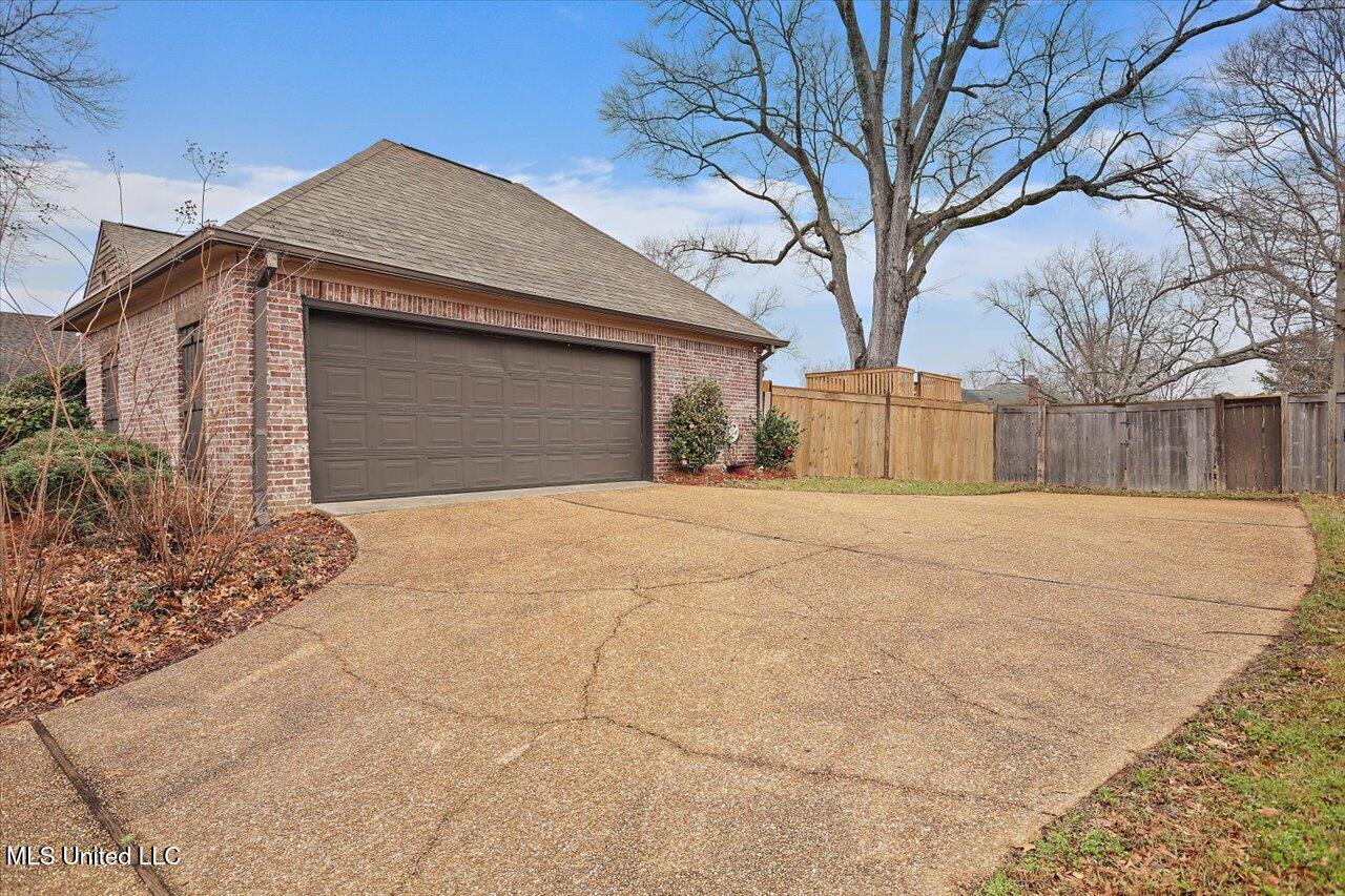 298 Red Eagle Circle Ridgeland, MS 39157 - Photo 4 of 40 04-298 Red Eagle Cir