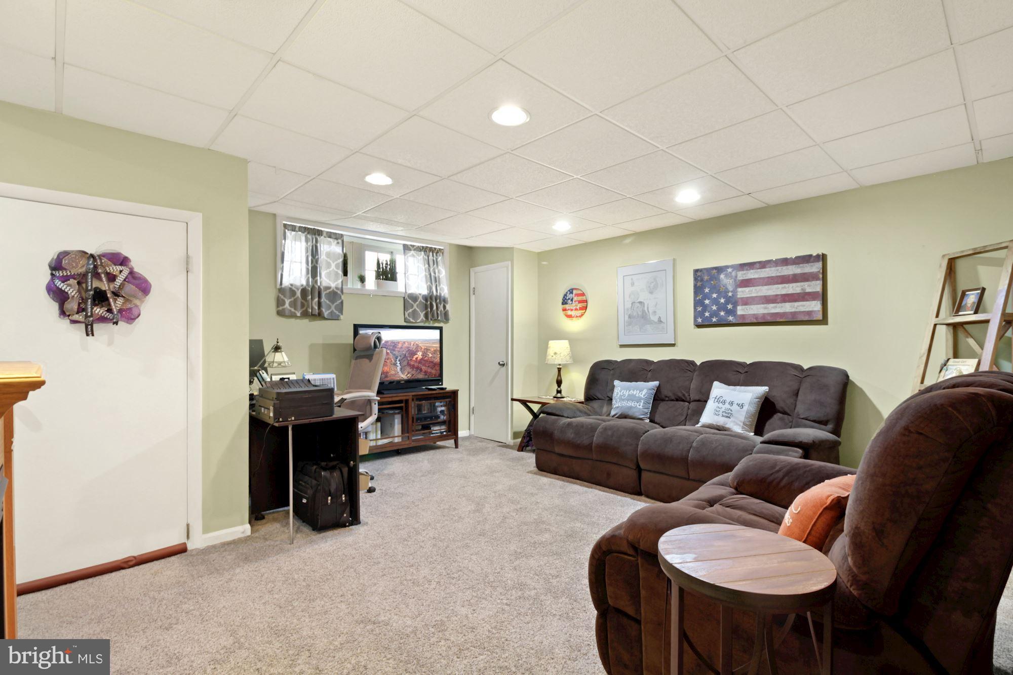 2057 Putnam Road Halethorpe, MD 21227 - Photo 26 of 32