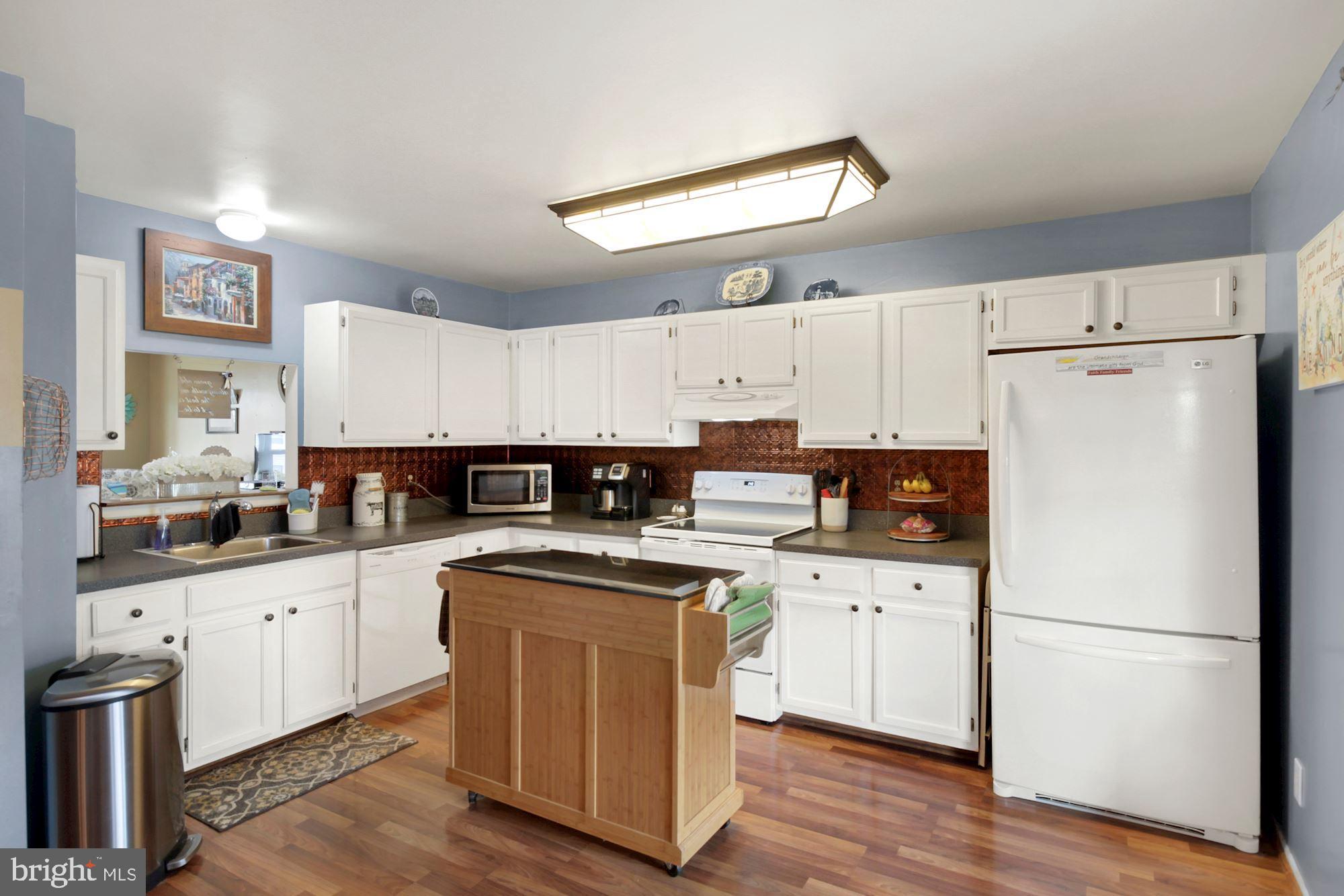 2057 Putnam Road Halethorpe, MD 21227 - Photo 7 of 32
