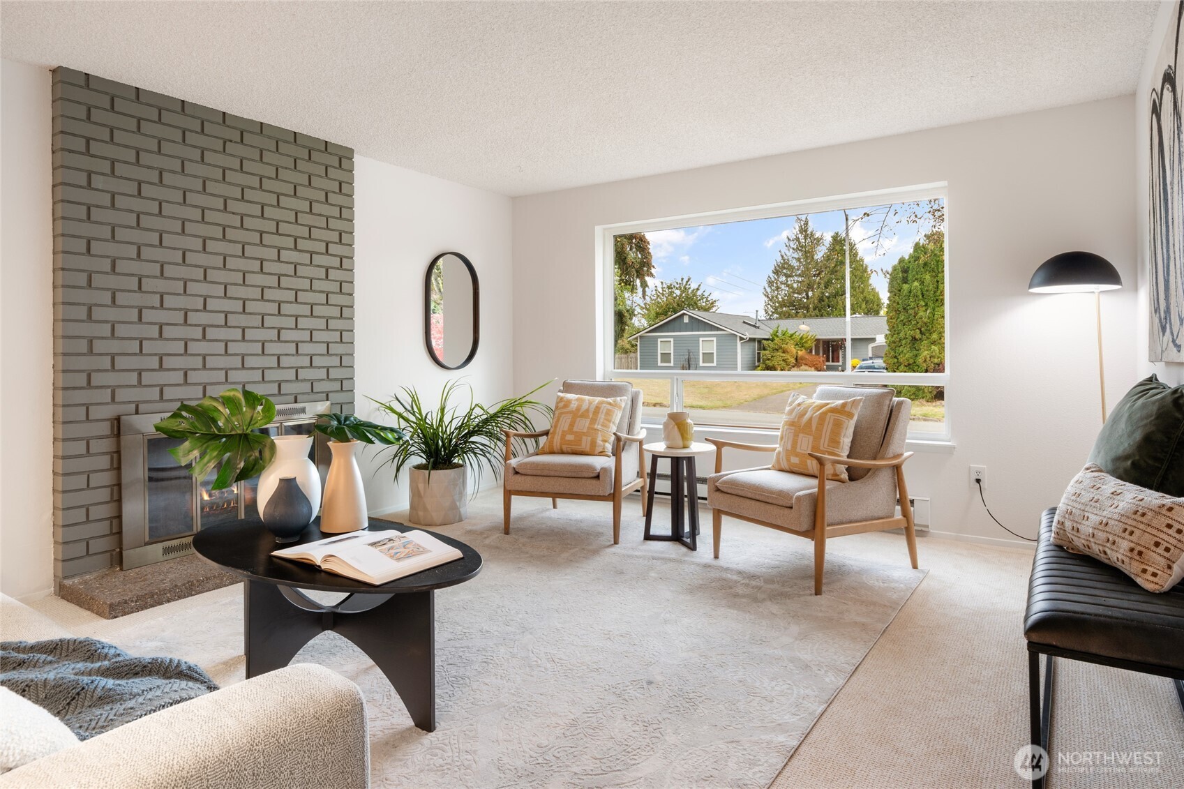 21212 4th Avenue West Bothell, WA 98021 - Photo 5 of 26 Gallery Image 5
