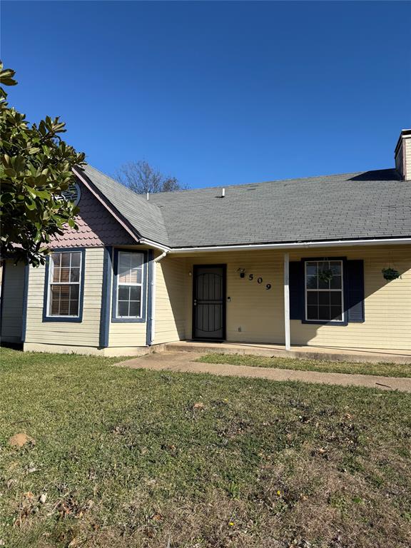 509 Bethlehem Street Terrell, TX 75160 - Photo 1 of 13 View of front of home featuring a front lawn and covered porch
