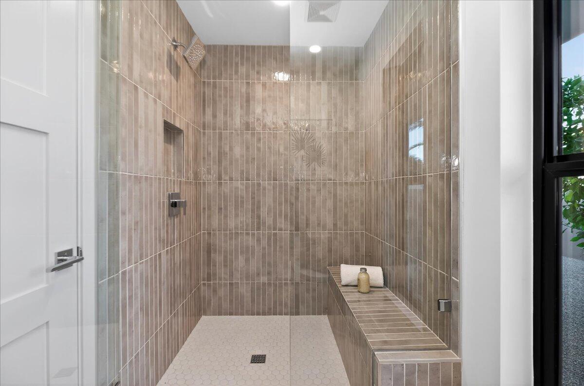 73306 Juniper Street Palm Desert, CA 92260 - Photo 33 of 79 33-Bathroom