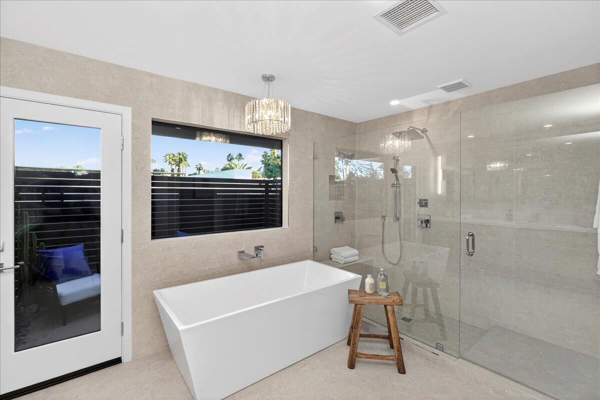 73306 Juniper Street Palm Desert, CA 92260 - Photo 38 of 79 38-Bathroom