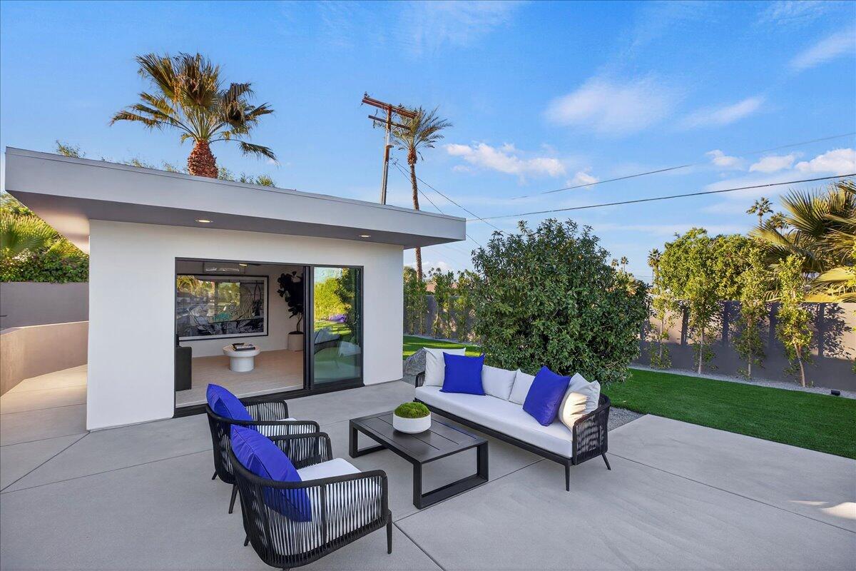 73306 Juniper Street Palm Desert, CA 92260 - Photo 62 of 79 64-Backyard