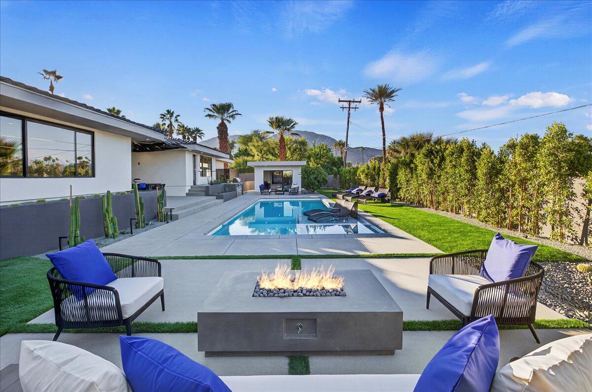 73306 Juniper Street Palm Desert, CA 92260 - Photo 67 of 79 71-Backyard