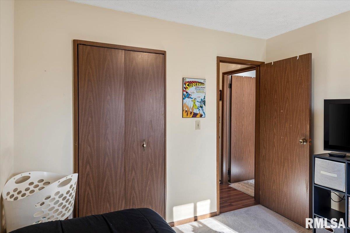 1828 Stanhope Road Springfield, IL 62702 - Photo 17 of 28