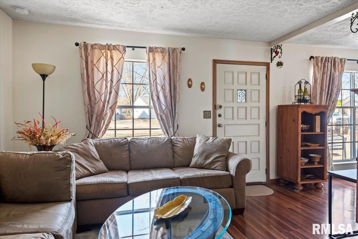 1828 Stanhope Road Springfield, IL 62702 - Photo 6 of 28