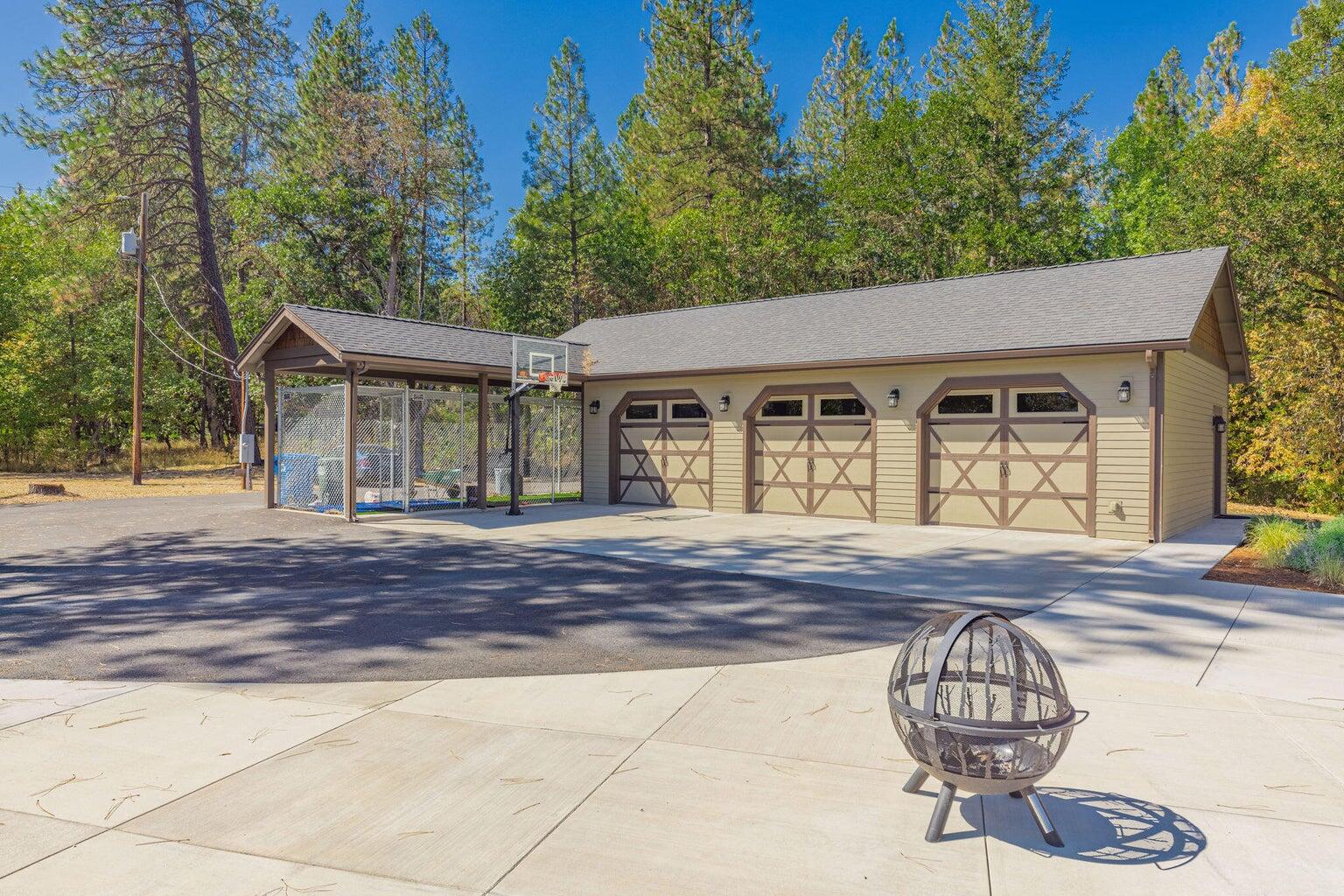 400 Tetherow Road Williams, OR 97544 - Photo 41 of 60 42