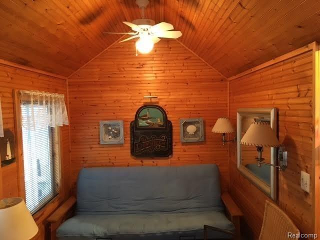 2927 Lakeshore Road Applegate, MI 48401 - Photo 13 of 21 20.jpg